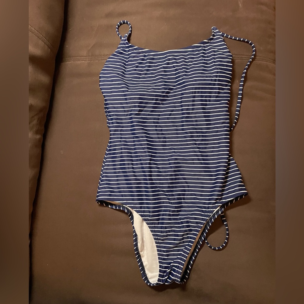 LandsEnd Women’s Striped Lace Up One Piece Swimsuit!